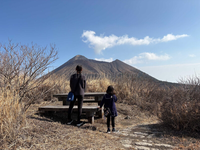 a parent and child at Takachihogawara in kagoshima