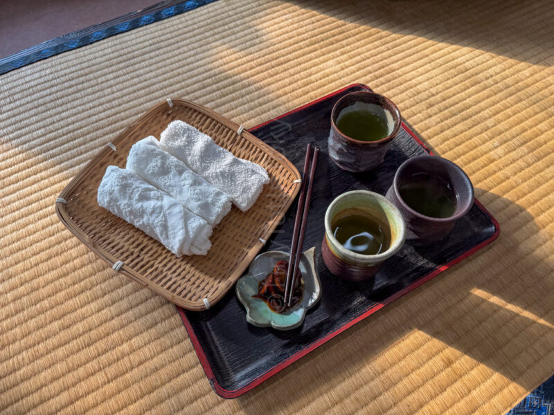 sweets and tea at Ougaku Togei pottery shop in sakurajima