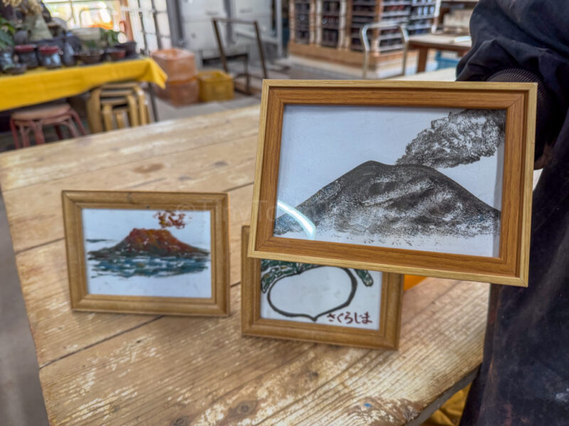 volcanic ash art at Ougaku Togei pottery shop in sakurajima