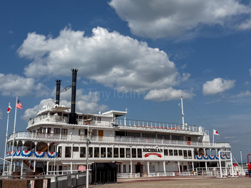Michigan Cruise at Lake Biwa in Shiga 