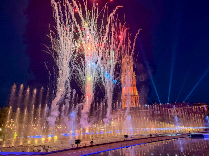 fireworks at end of evangelion show at huis ten bosch