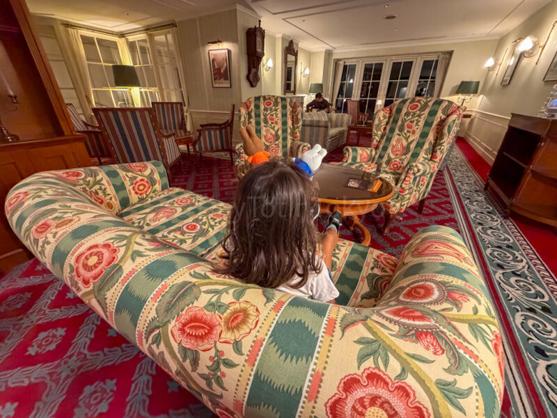 lounge area at hotel amsterdam huis ten bosch