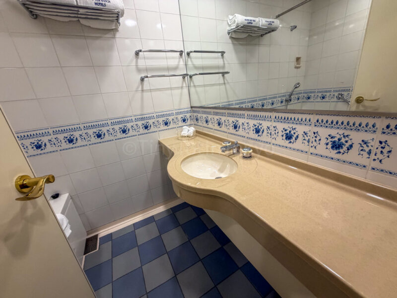 bathtub room at hotel amsterdam huis ten bosch