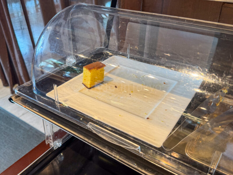 castella cake at breakfast buffet at hotel amsterdam huis ten bosch