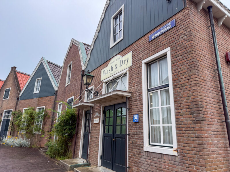 laundromat at Hotel Europe at Huis Ten Bosch