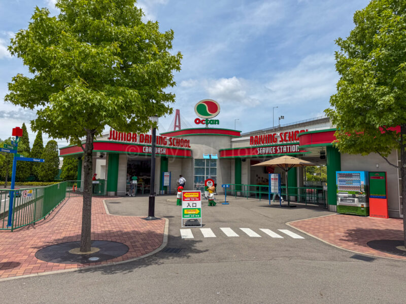 junior driving school ride at legoland japan 
