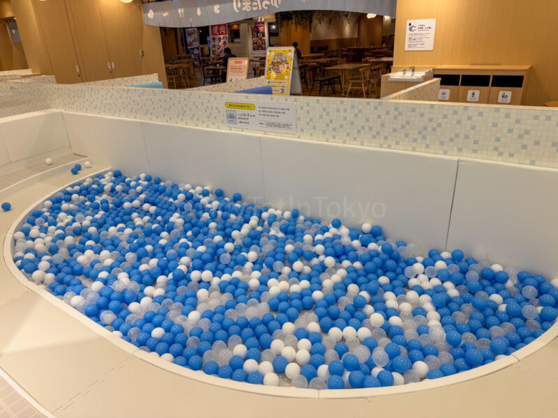 ball pit at play area for kids at yuttamari spa world osaka